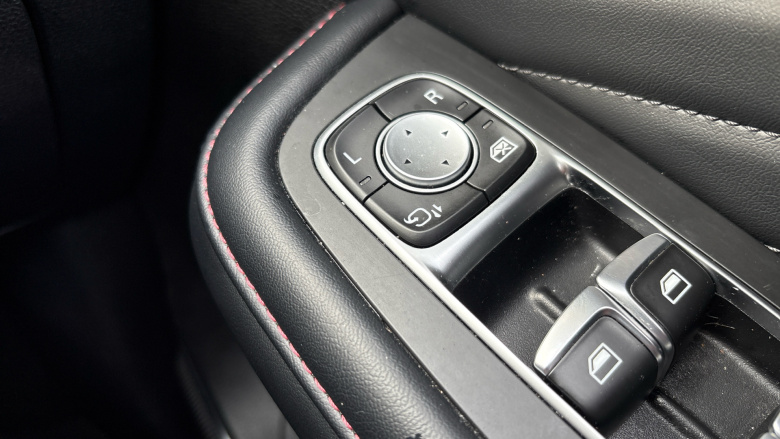 MG HS 1.5 T-GDI Trophy 5dr Petrol Hatchback